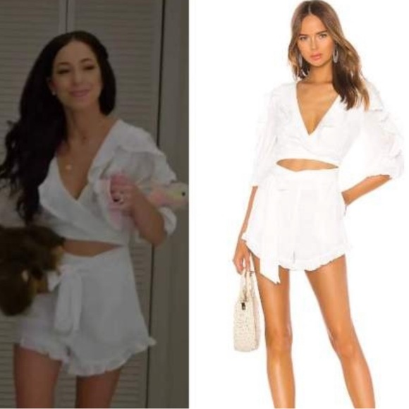 NEVER WORN - Enzo Romper
MAJORELLE
Color: Ivory
Size: S
MAJORELLE - Picture 3 of 12